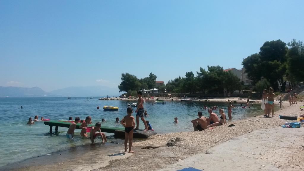 Apartments Dragan Trogir Exterior foto