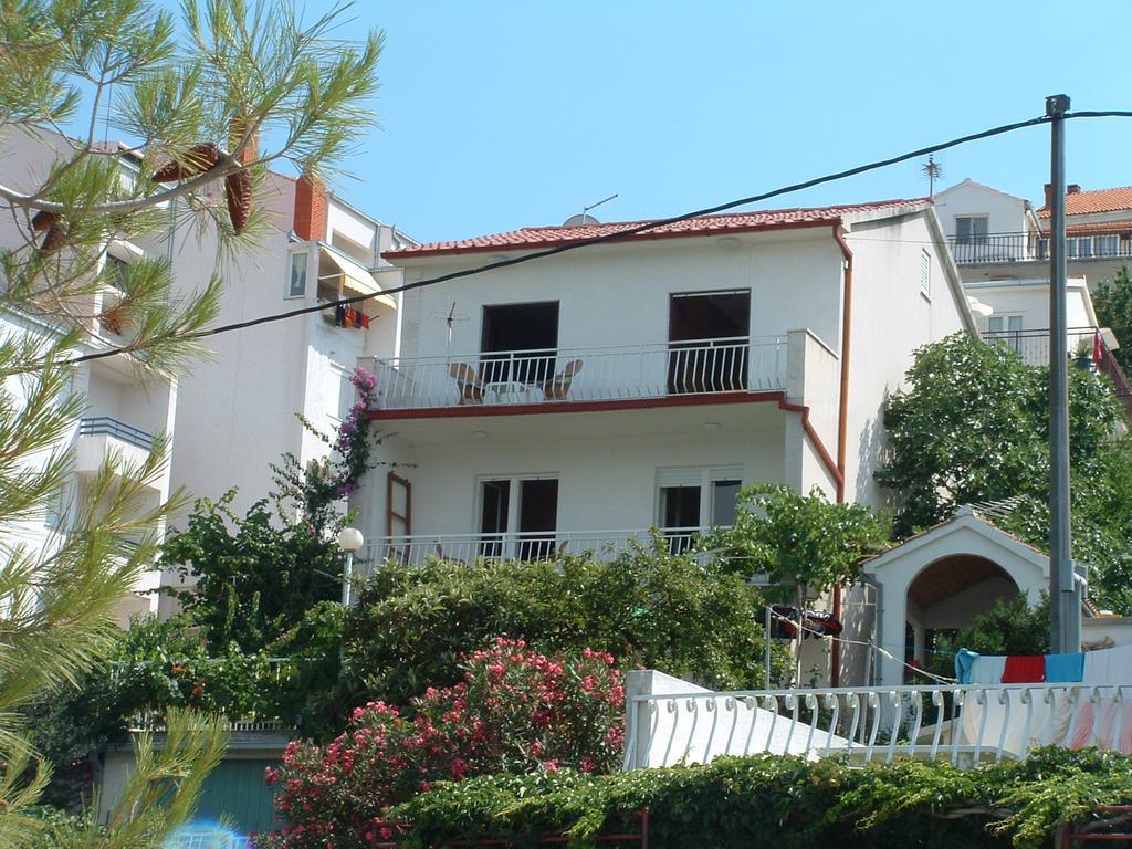 Apartments Dragan Trogir Exterior foto
