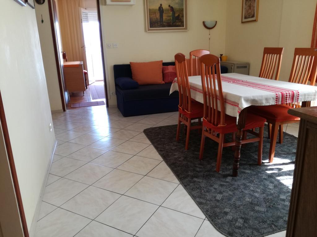 Apartments Dragan Trogir Exterior foto